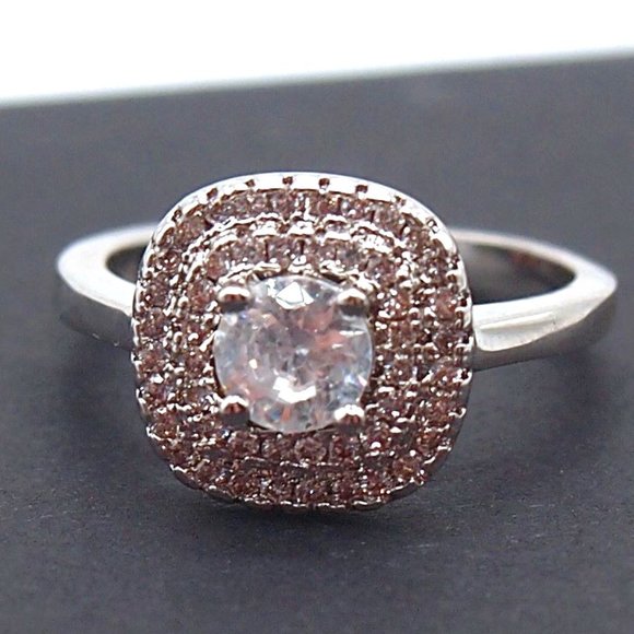 Stunning Ladies Halo Bridal Ring .925 Solid Sterling Silver - Picture 4 of 13